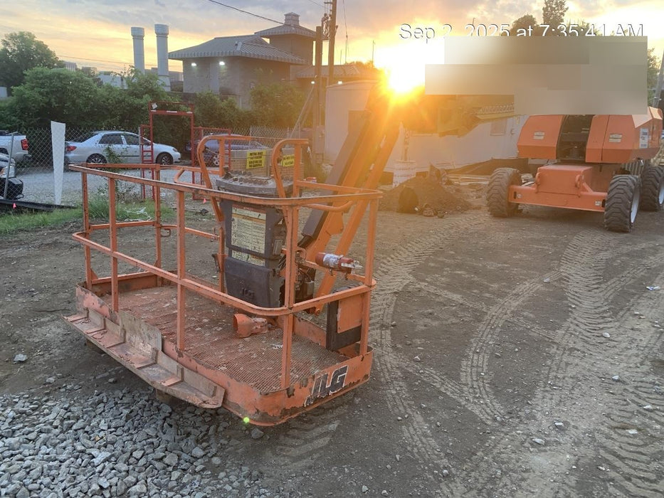 2019 JLG 860SJ
