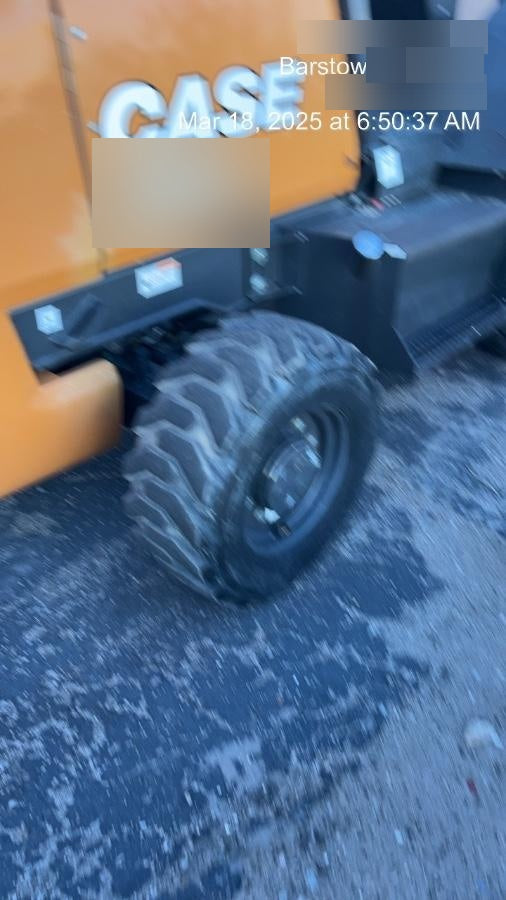 2023 CASE 588H