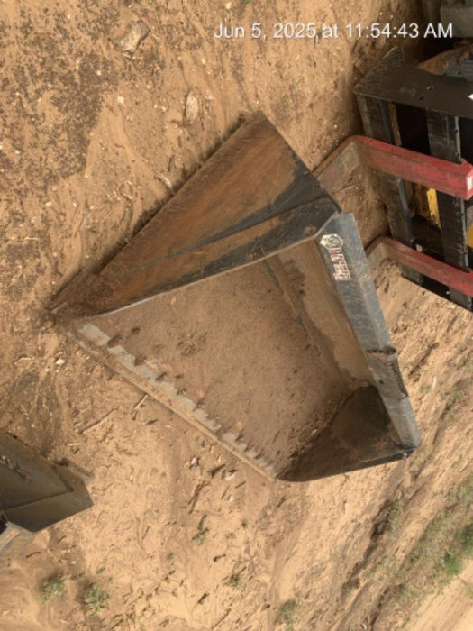 2025 ARROW MATERIAL HANDLING F5100CB