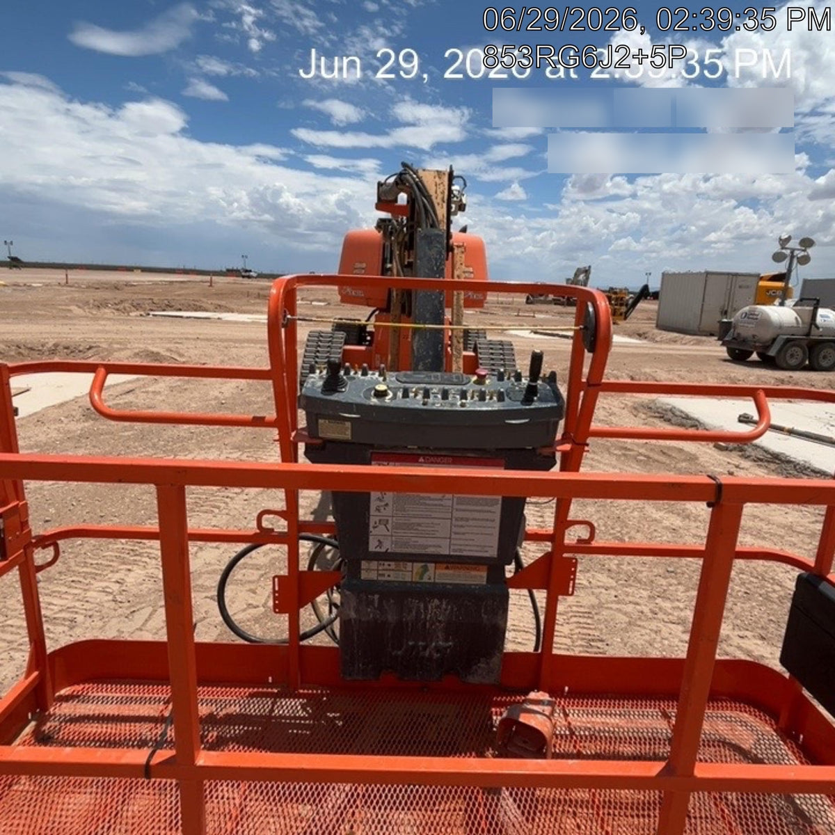 2022 JLG 660SJ Quad Track