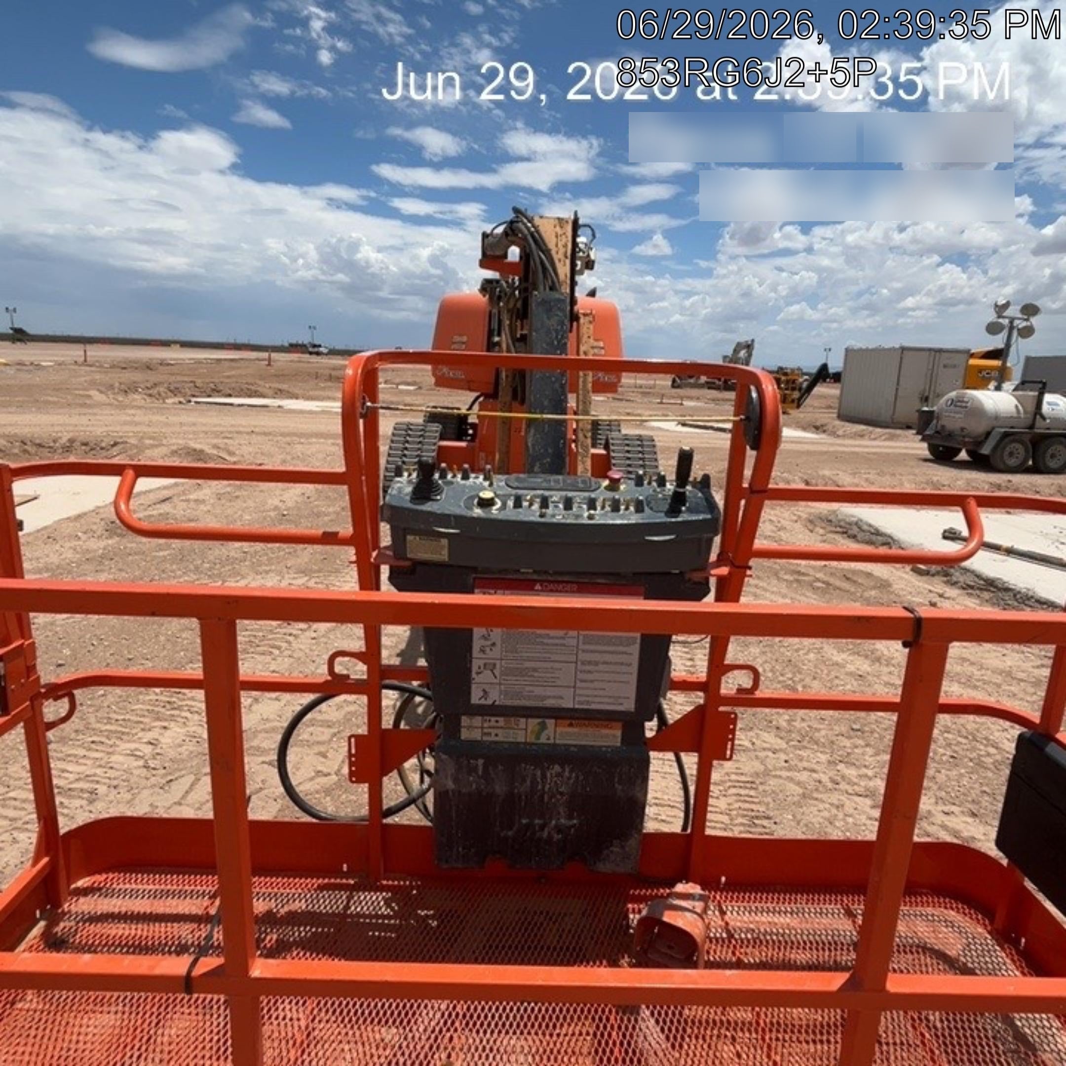 2022 JLG 660SJ Quad Track