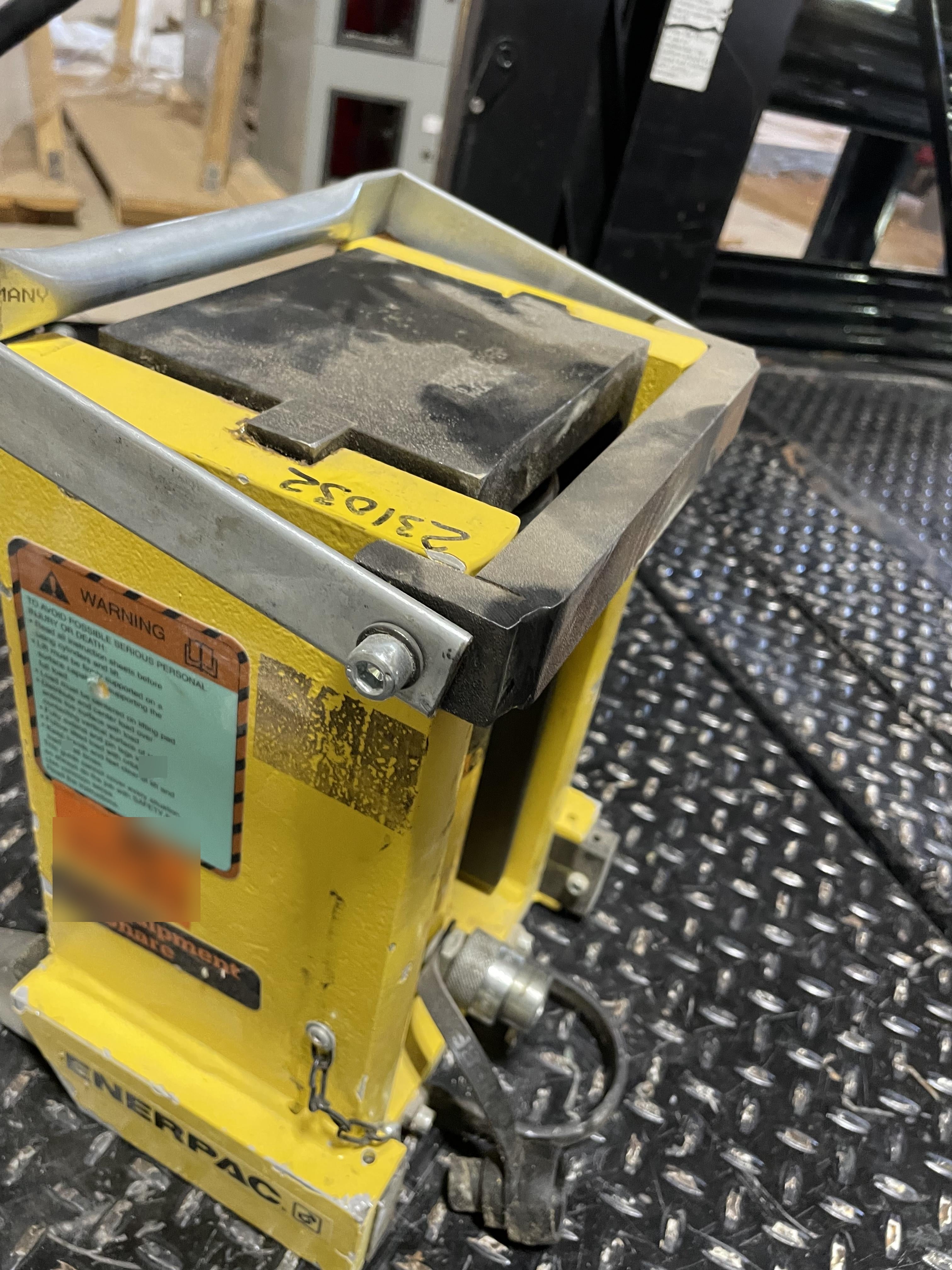 2022 ENERPAC SOH236