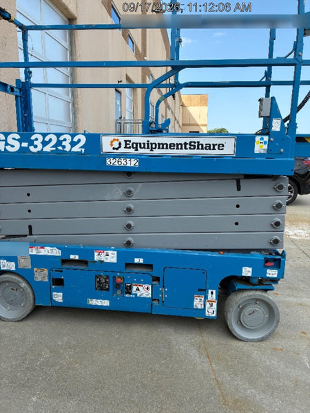 2023 GENIE GS-3232