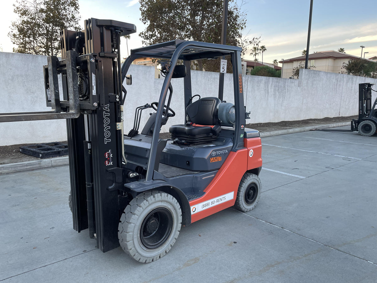 2022 TOYOTA 50-8FGU25