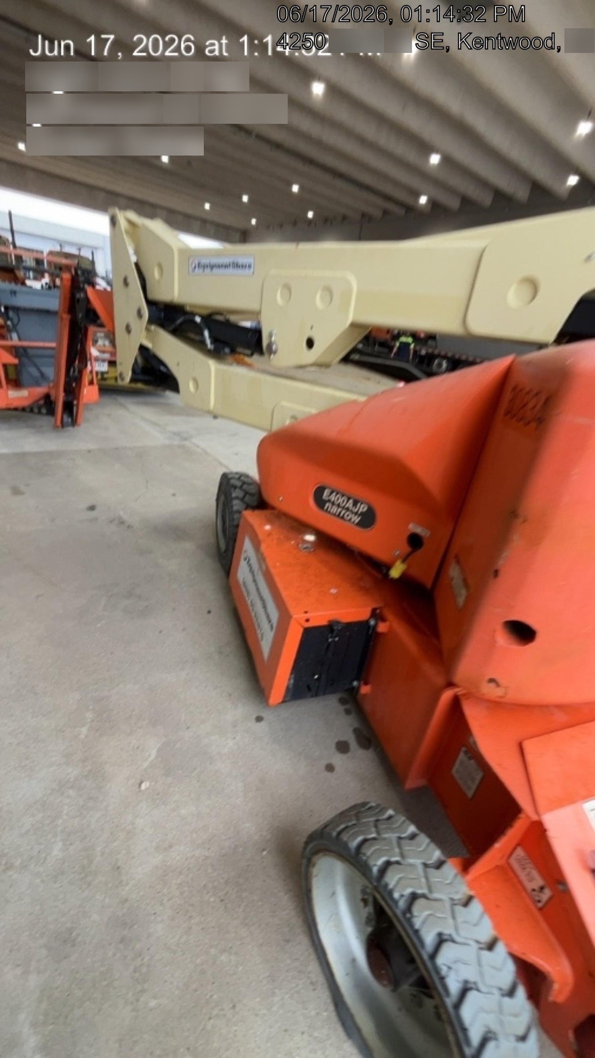 2019 JLG E400AJPN