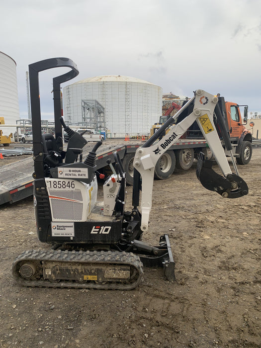 2021 BOBCAT E10
