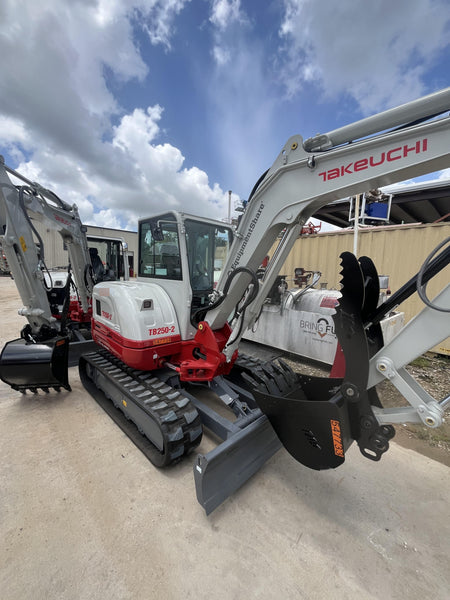 2025 TAKEUCHI TB250-2CR