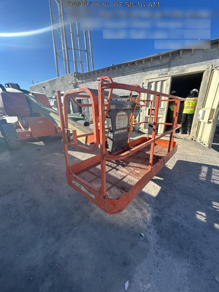 2019 JLG 400S