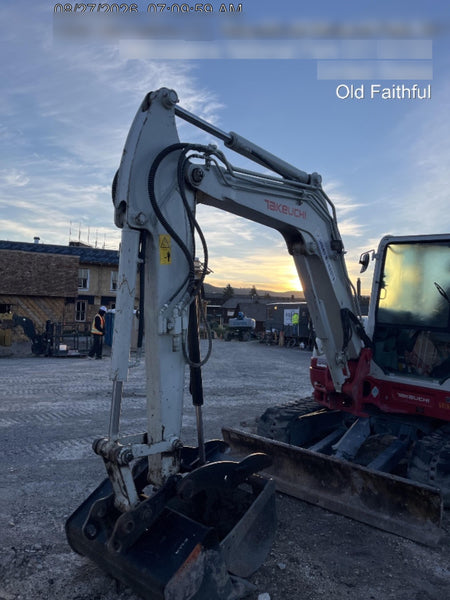 2021 TAKEUCHI TB260