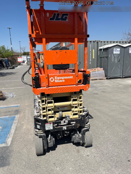 2022 JLG ES1932