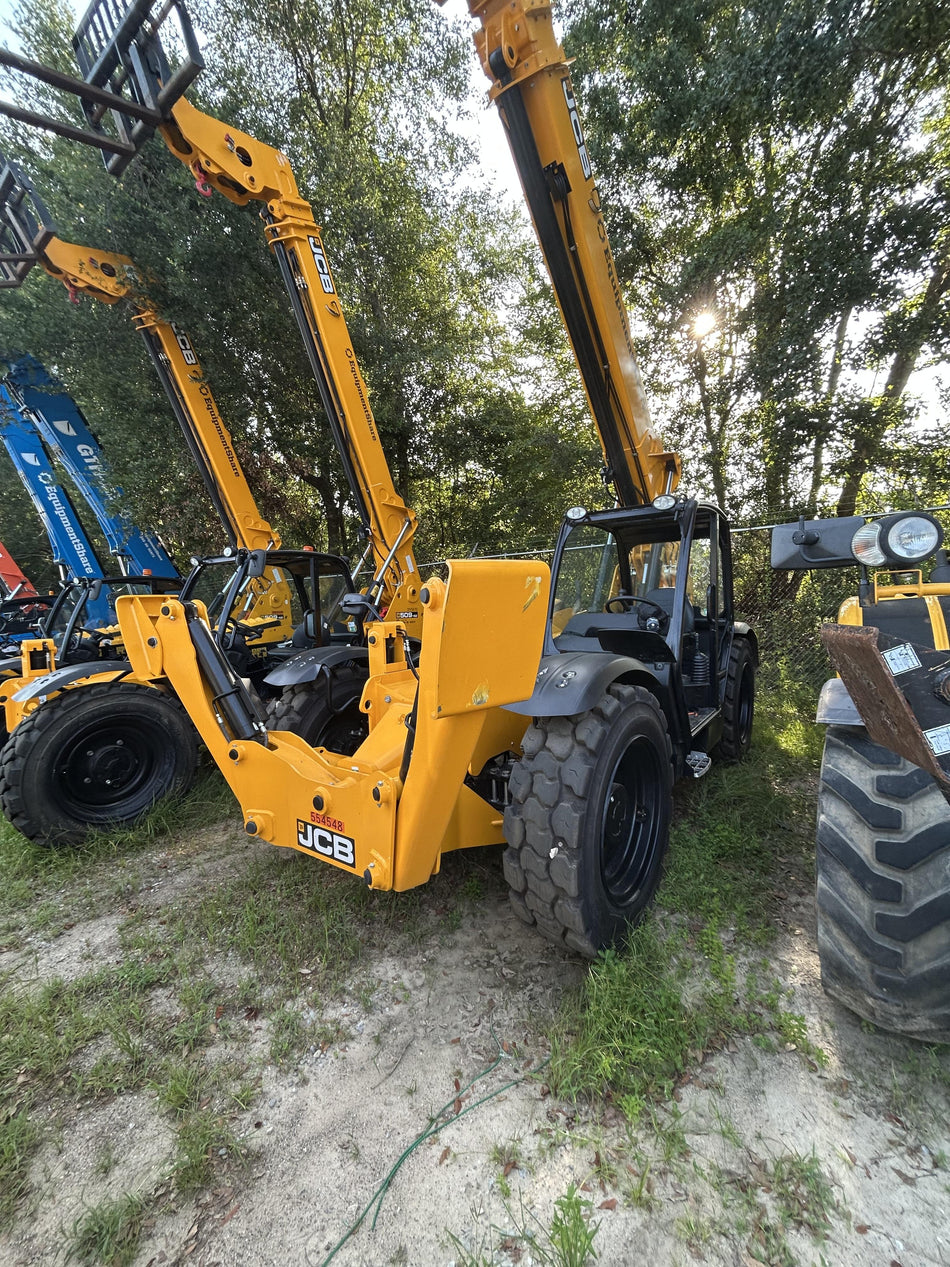 2025 JCB 512-56