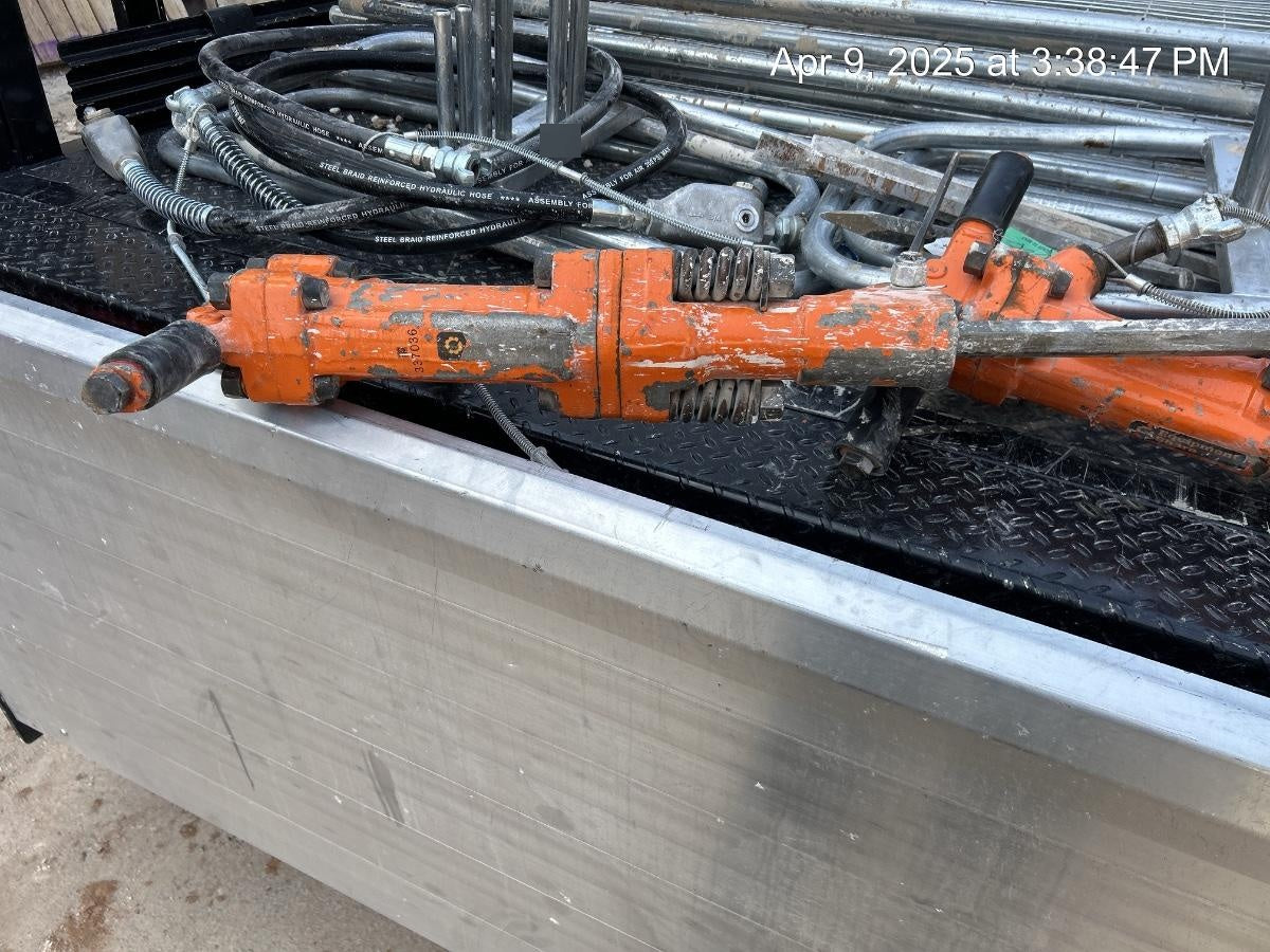 2023 MICHIGAN PNEUMATIC ES-TPB60-118-TRACKER