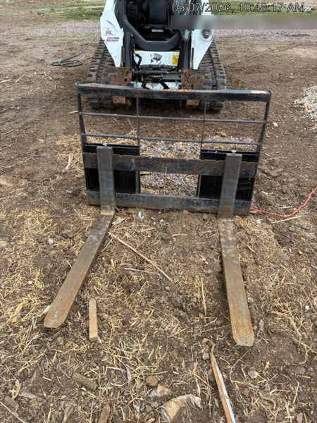 2022 ARROW MATERIAL HANDLING 60" Pallet Forks - Arrow