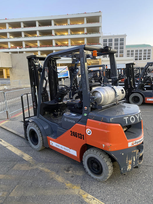 2022 TOYOTA 8FGU25 LP w/ Scale