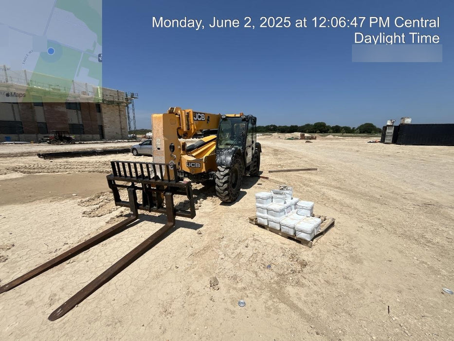 2018 JCB 509-42 JCB 509-42 Enclosed Cab, 74 HP, Solid Tires, Worklights, Beacon, Aux Hydraulics, Lifting Eye