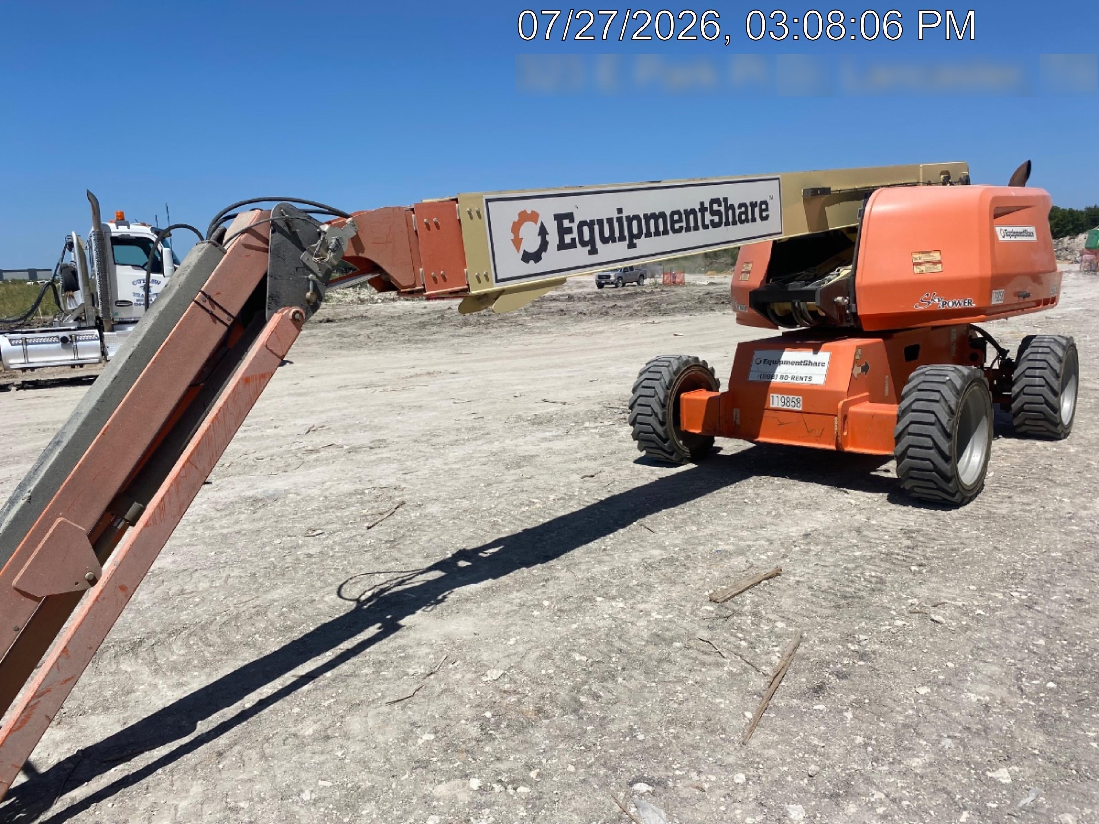 2021 JLG 660SJ