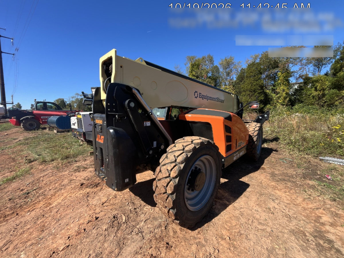 2025 JLG 1055 Premium