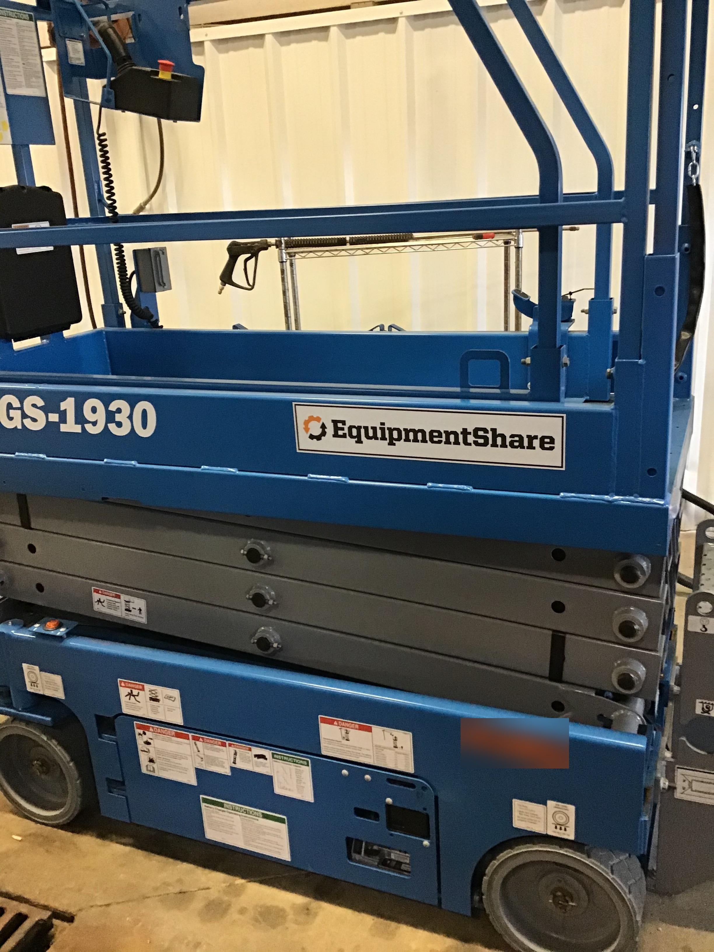 2019 Genie GS-1930 Fixed Rails with Chain Entry