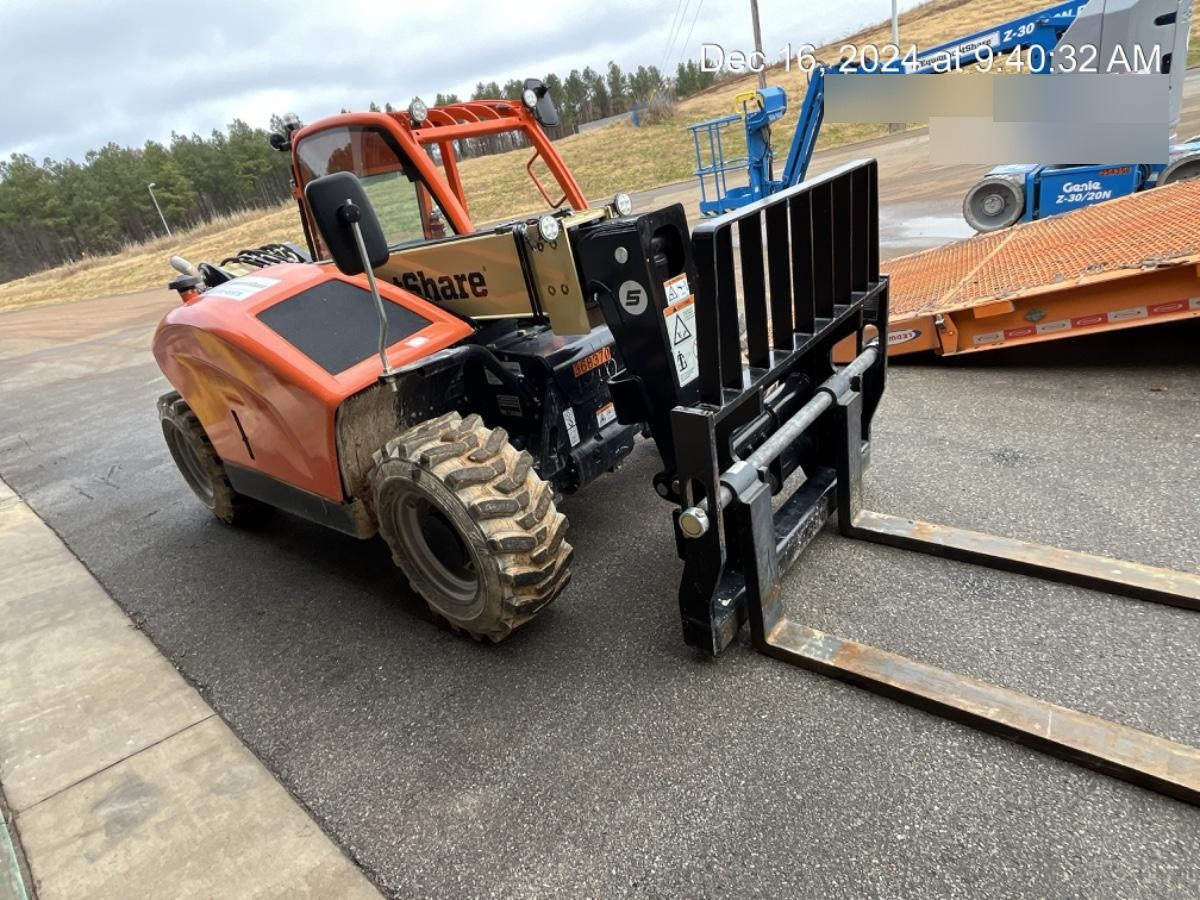 2023 JLG G5-18A