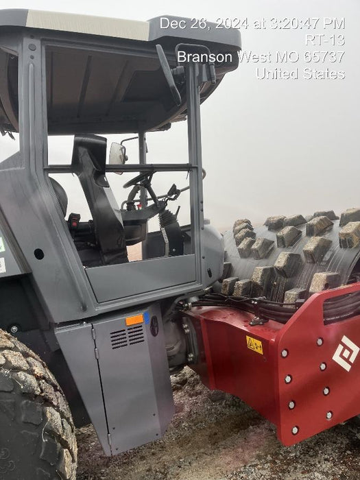 2024 DYNAPAC CA2500D