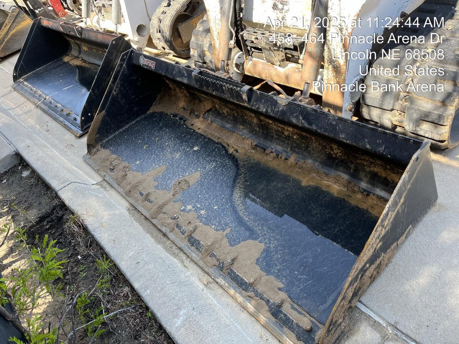 2025 VIRNIG 84" Smooth Bucket