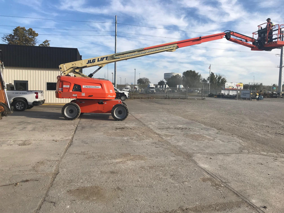 2020 JLG 660SJ