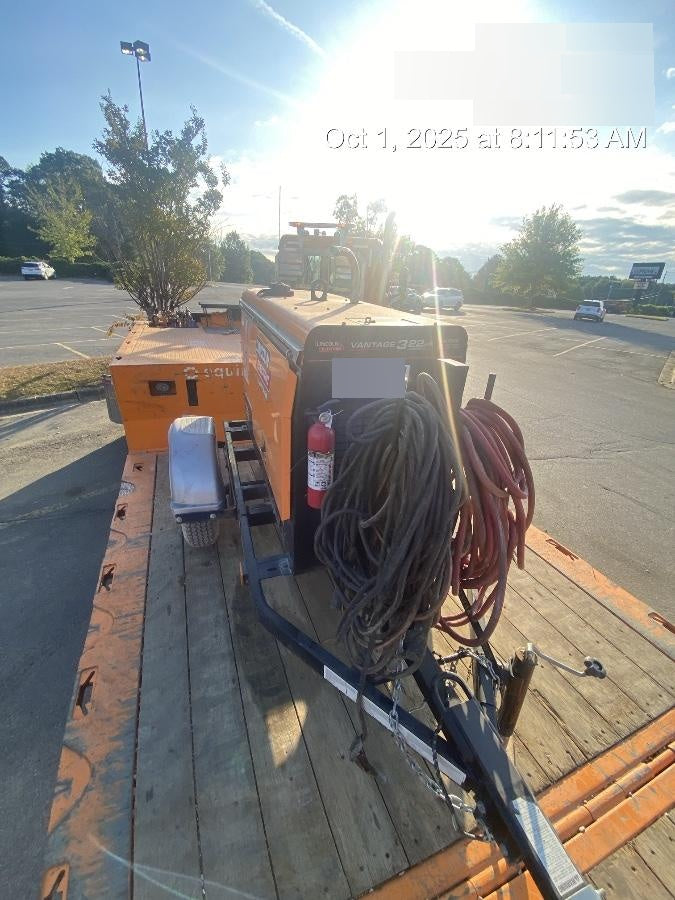 2021 Lincoln Electric Vantage 322 Vantage 322 Ready Pak 3 w/ Decals, ORANGE (includes trailer, cable rack, fender light kit) NO Telematics