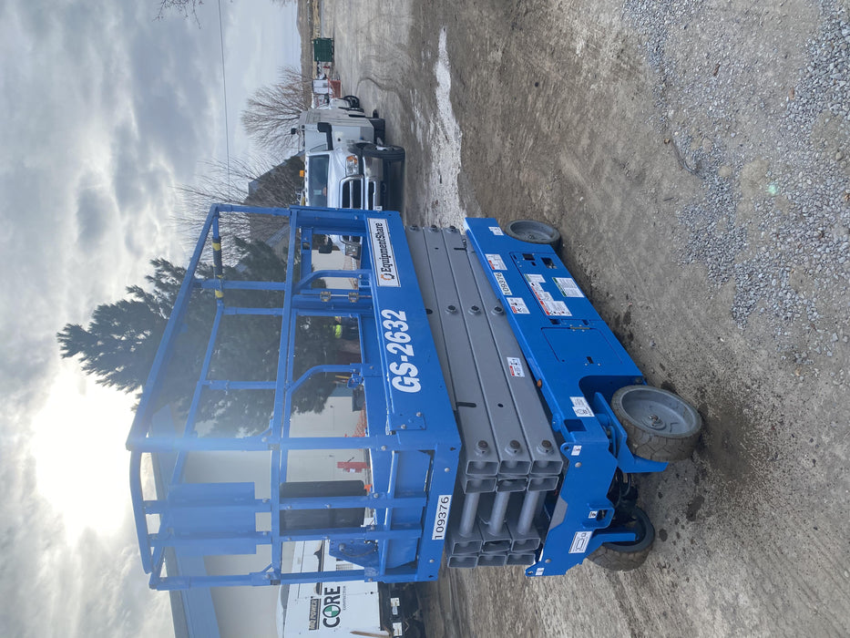 2020 Genie GS-2632 Solid NM Tires, Folding Rails with Half-Height Swing Gate, Beacon, 800W Invertor