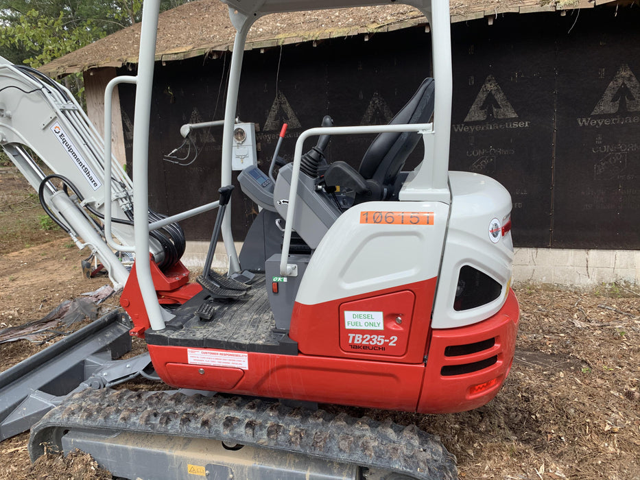 2020 Takeuchi TB235-2R Canopy, Rubber Tracks, Manual TAG QC