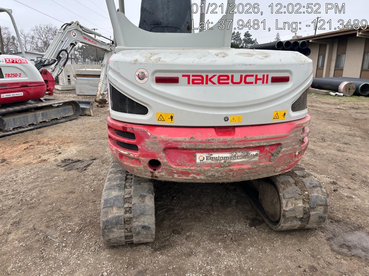 2021 TAKEUCHI TB250-2
