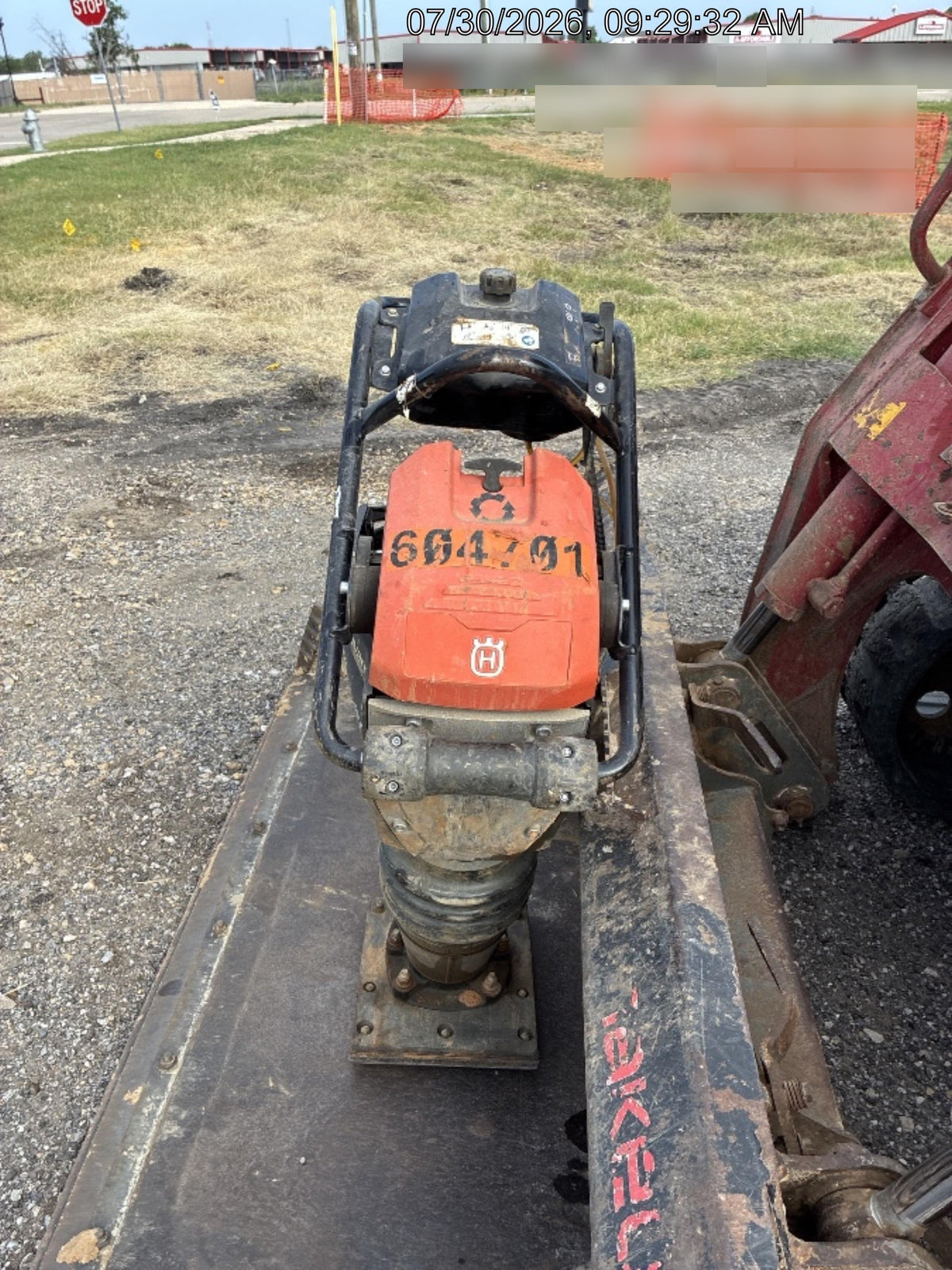2025 HUSQVARNA LT6005