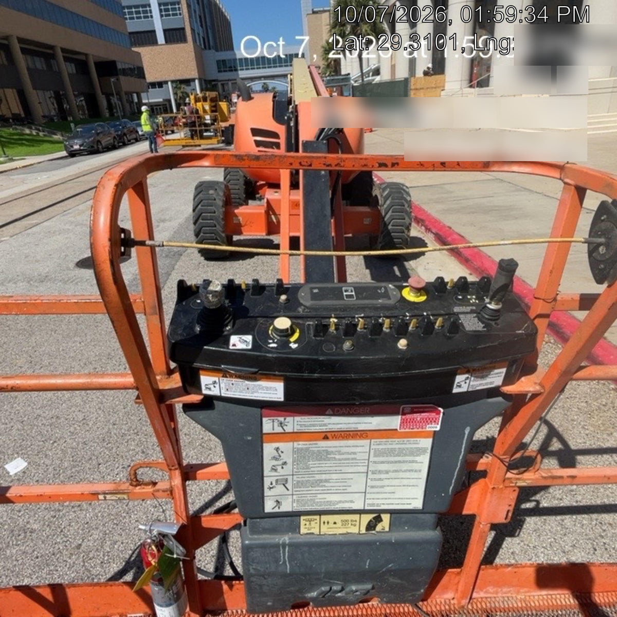 2019 JLG 600AJ