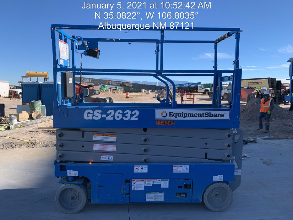 2020 Genie GS-2632 Solid NM Tires, Folding Rails with Half-Height Swing Gate, Beacon