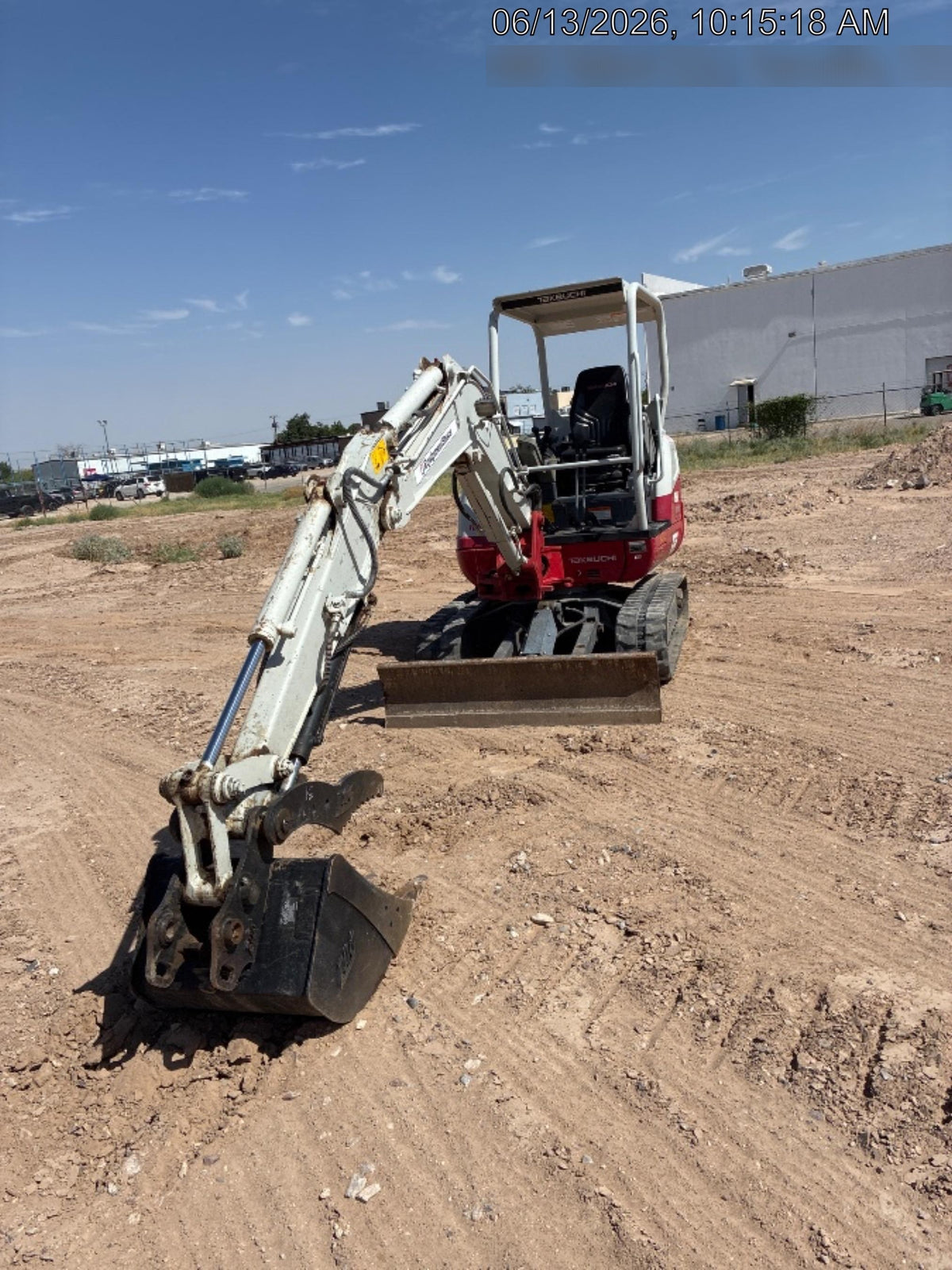 2023 TAKEUCHI TB235-2R