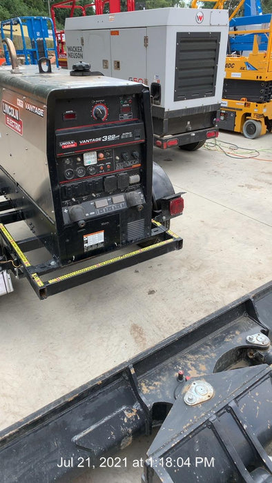 2019 Lincoln Electric Vantage 322 Welder Ready-Pak 3, Two wheel trailer, Fender and Light kit, Cable Rack