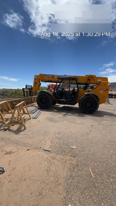 2020 JCB 509-42 Canopy, Solid Tires, Work Lights, Beacon, Aux Hydraulics, Back up Alarm, Lifting Eye, ES Decals