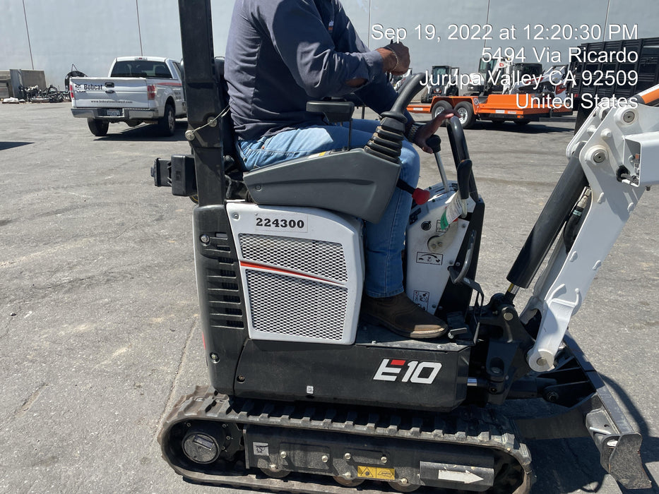 2022 BOBCAT E10