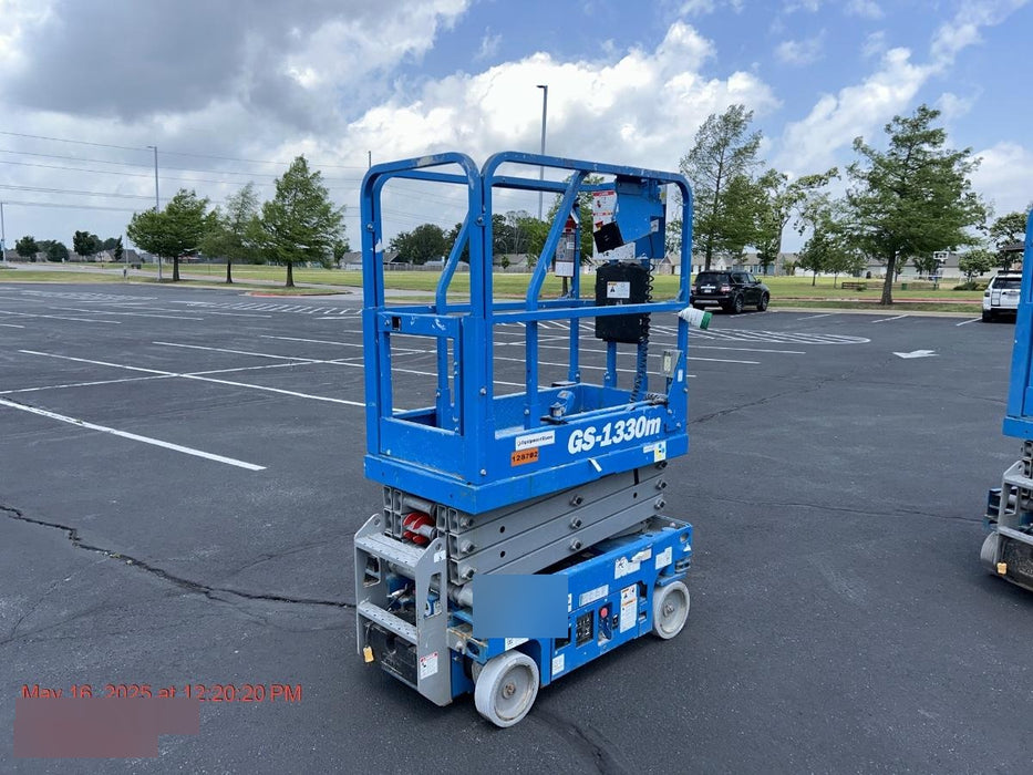 2021 GENIE GS-1330m