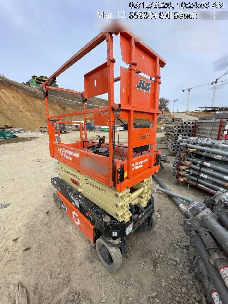 2022 JLG ES1932