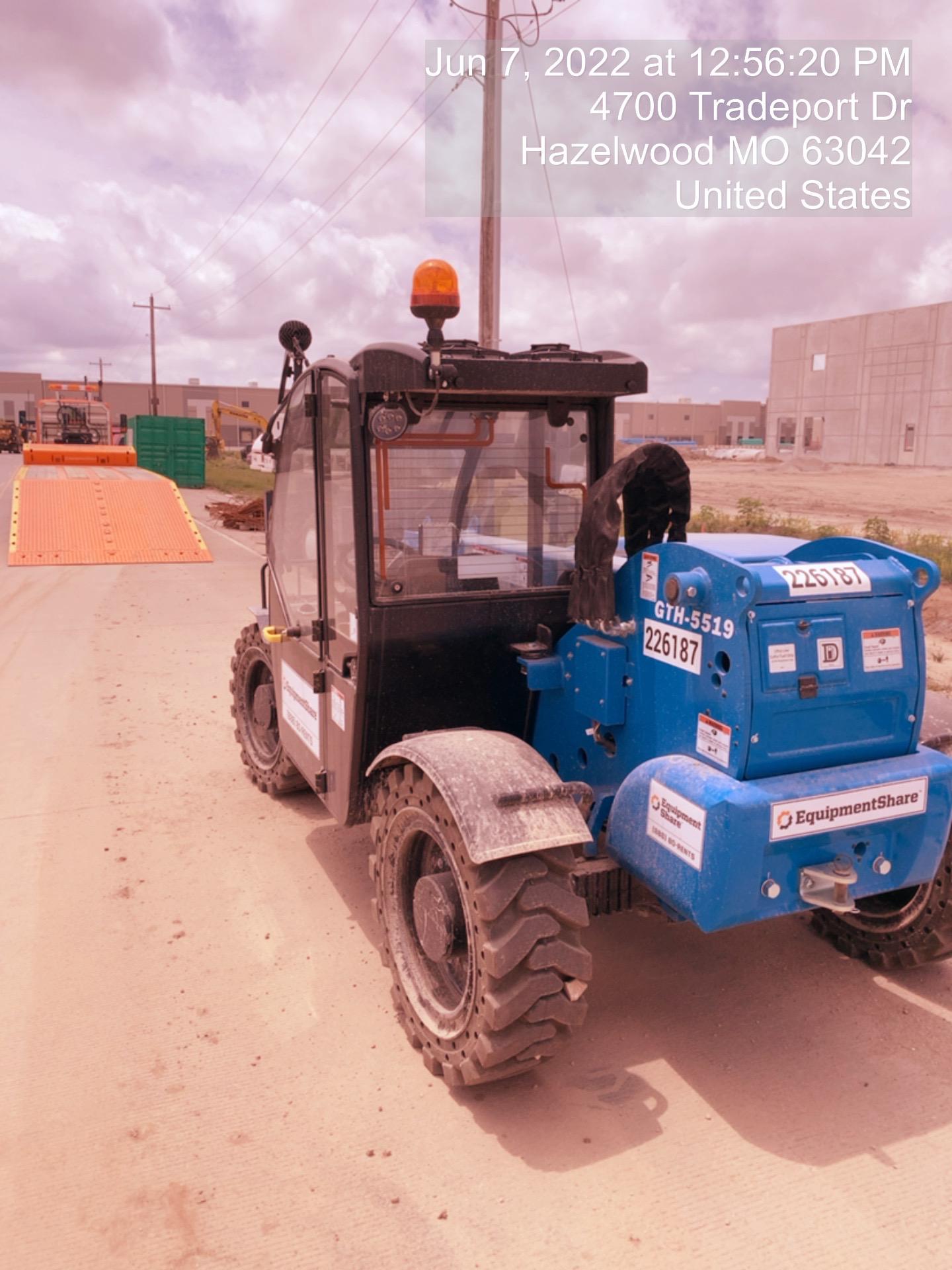 2022 GENIE GTH-5519