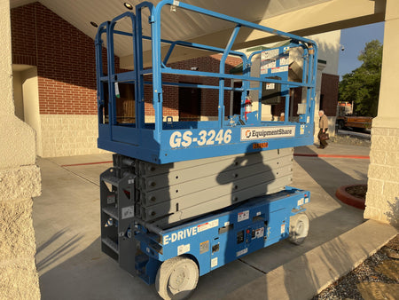 2022 GENIE GS-3246