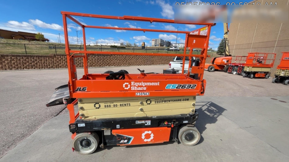 2022 JLG ES2632