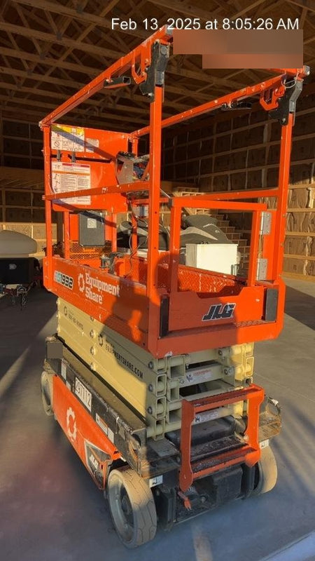 2023 JLG ES1932