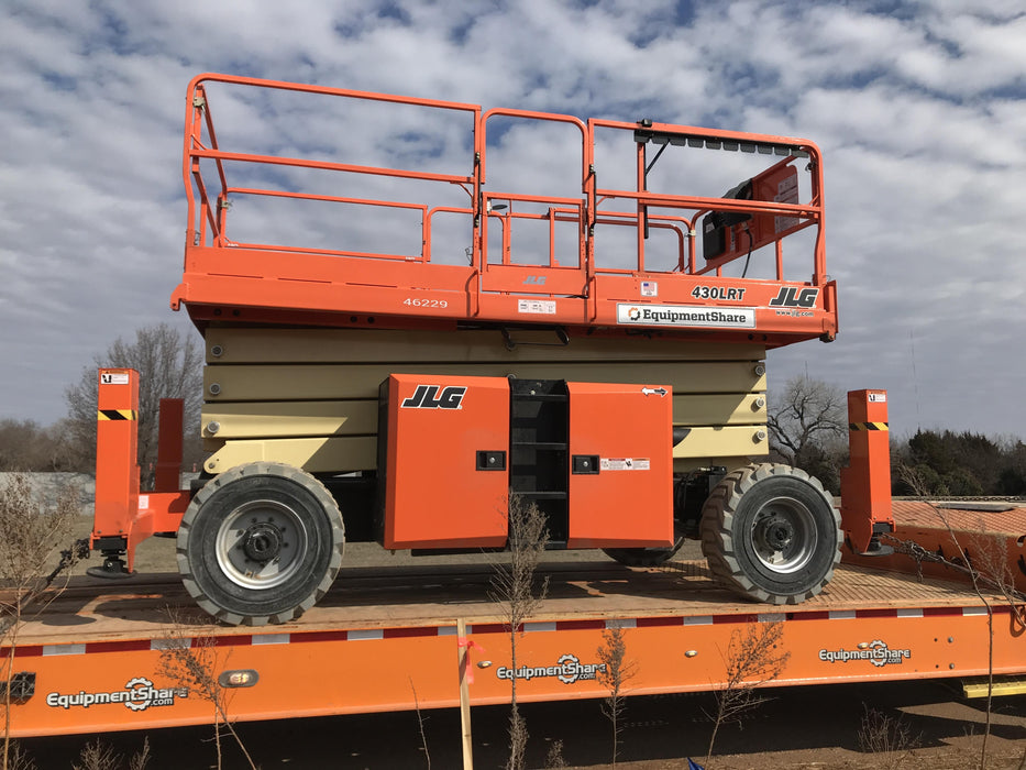 2019 JLG 430LRT