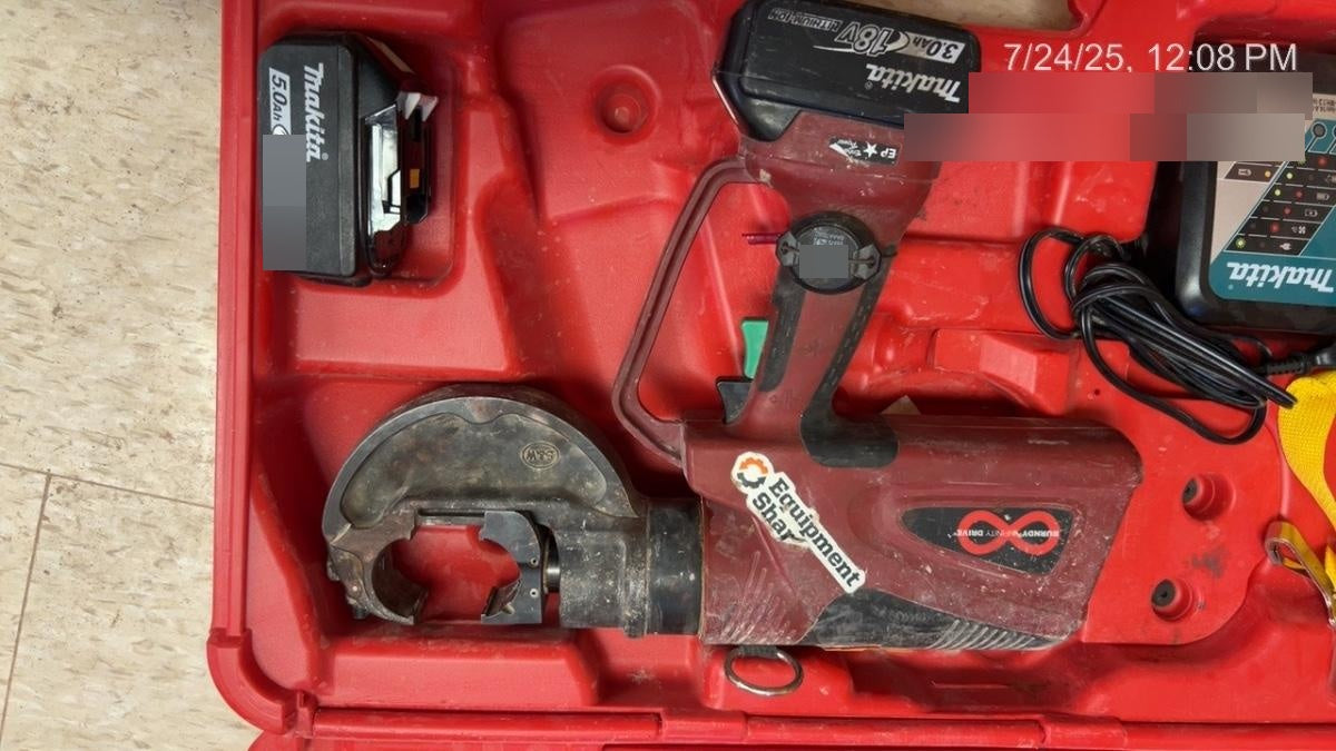 2025 BURNDY PAT750LI