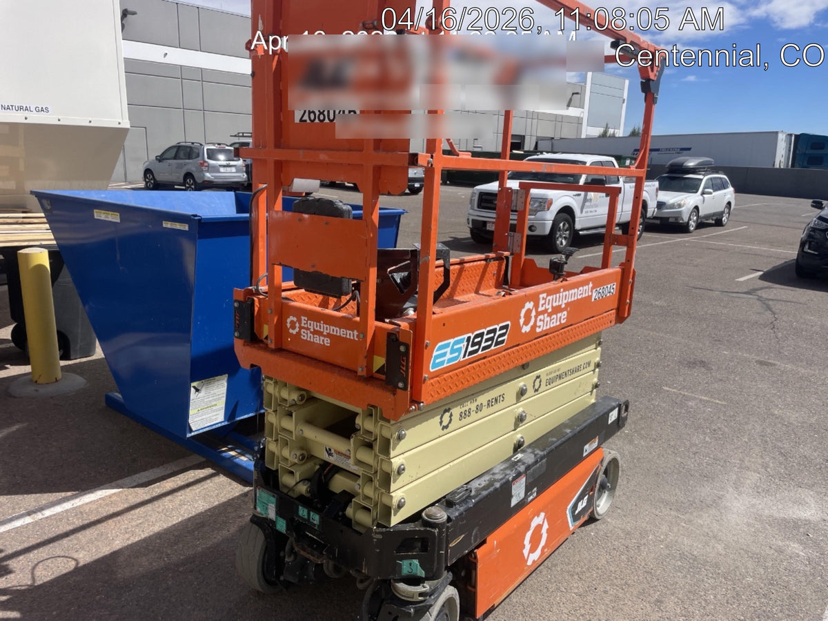 2022 JLG ES1932
