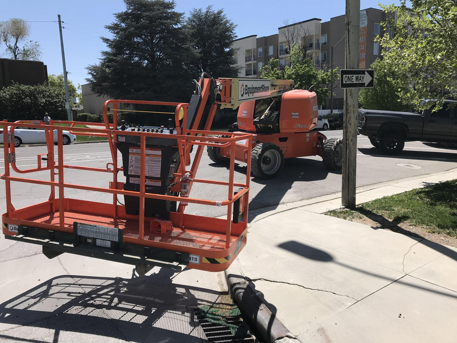 2020 JLG 660SJ