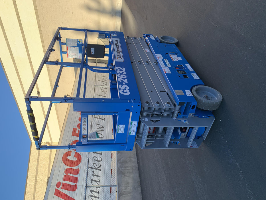 2020 Genie GS-2632 Solid NM Tires, Folding Rails with Half-Height Swing Gate, Beacon, 800W Invertor