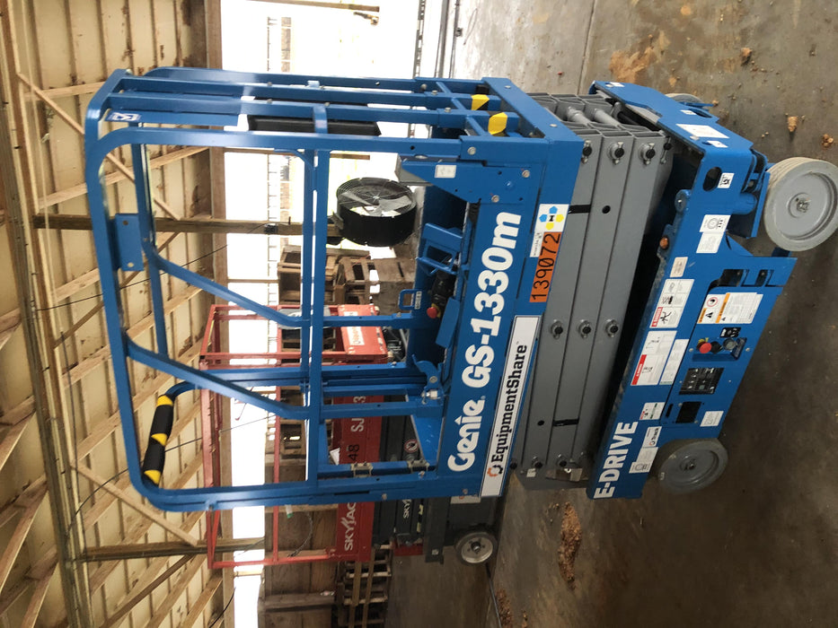 2021 GENIE GS-1330m