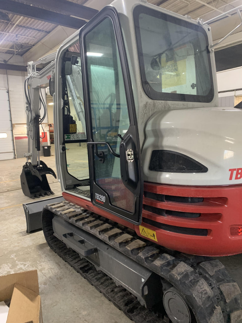 2020 TAKEUCHI TB290C